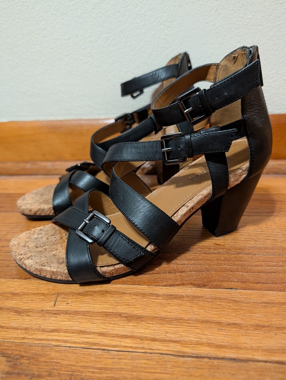 Kenneth Cole Reaction Black Vamp Cross Strap Cork Look Heel Sandals